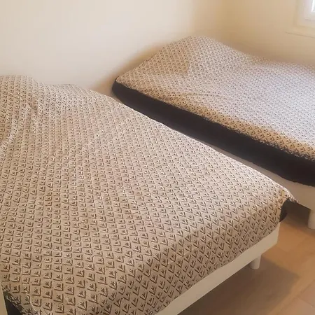 T3 Lumineux Et Au Calme. Wifi,netflix Et Parking Gratuit. Apartmán *